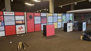 Aplicación de Vinilos y Rótulos