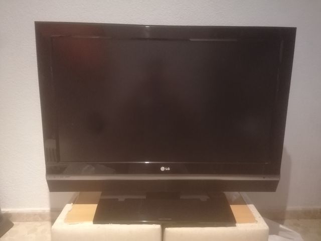 Tv LG 37pg con DVD SONY y equipo de sonido SONY