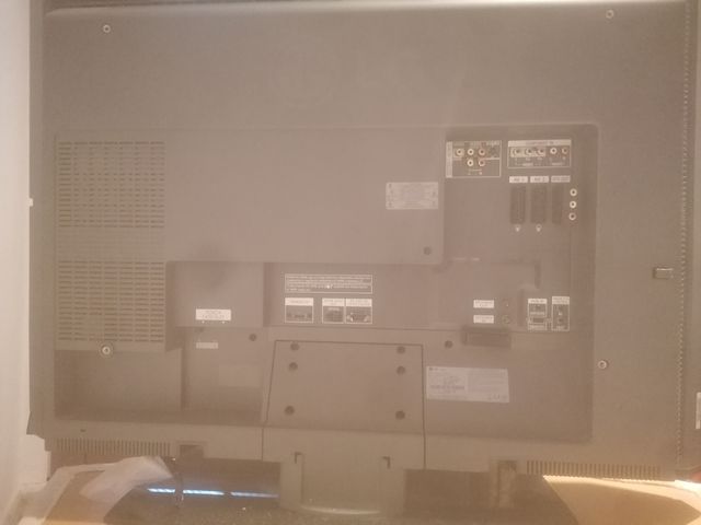 Tv LG 37pg con DVD SONY y equipo de sonido SONY