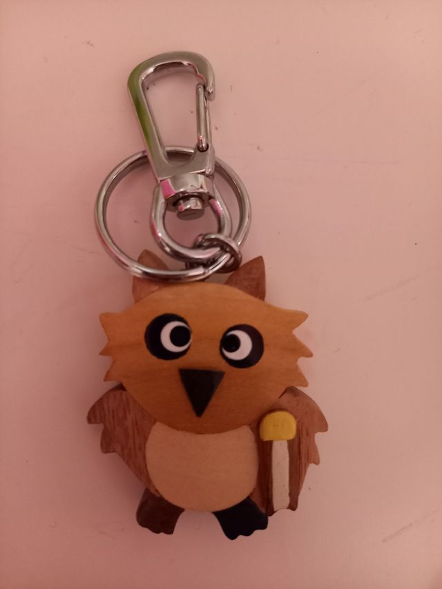 portachiavi gufo con libri
