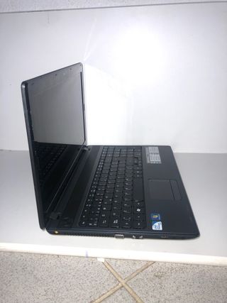 Acer Aspire 5733Z