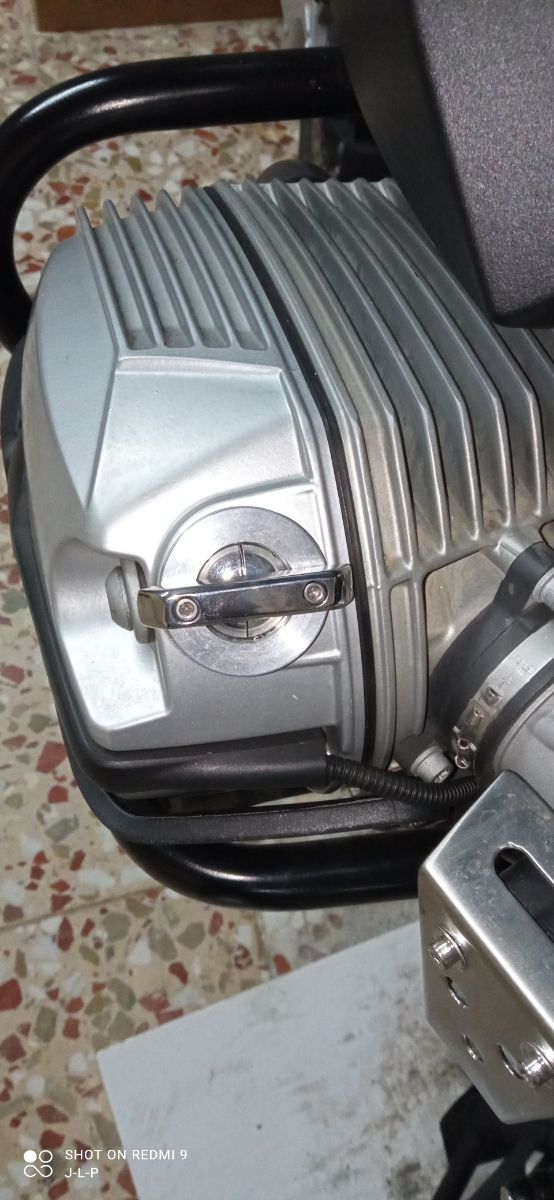 tapon tapa de balancines y llave para bmw r1200gs