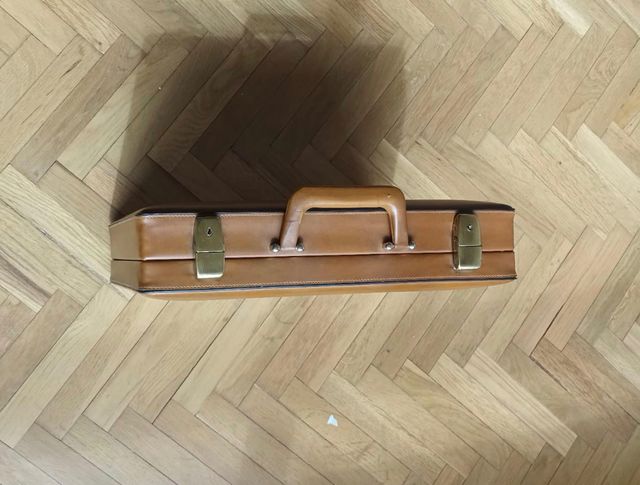 Maletín-portafolios de Ubrique