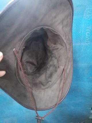 SOMBRERO DE PIEL