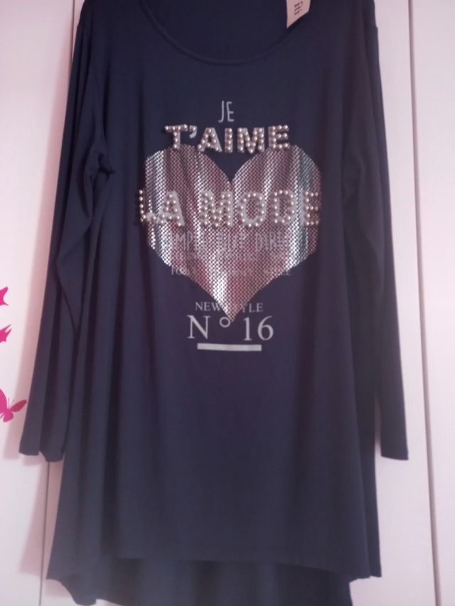 Maglia blu viscosa con applicazioni