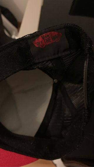 Gorra vans off the wall 