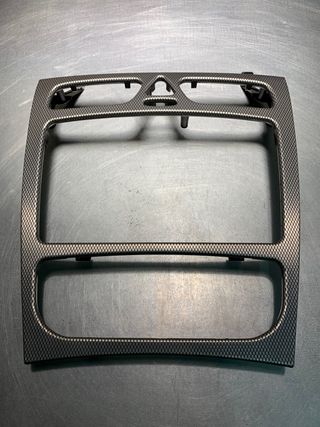 MERCEDES BENZ CLK W209. MOLDURA CONSOLA CENTRAL