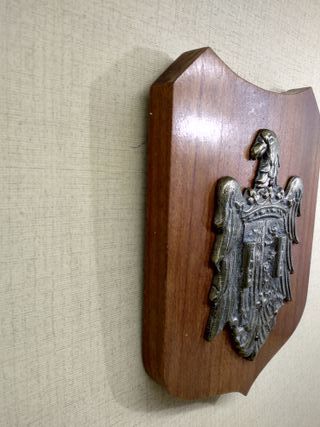 Metopa escudo aguila