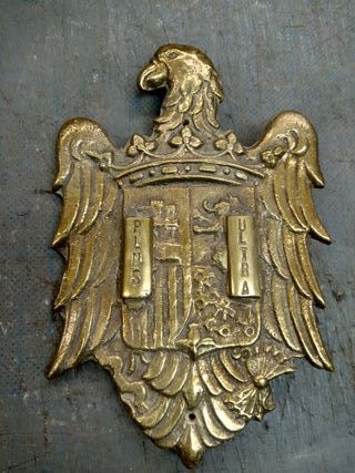 Metopa escudo aguila