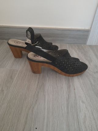 Zapatos abiertos T.37