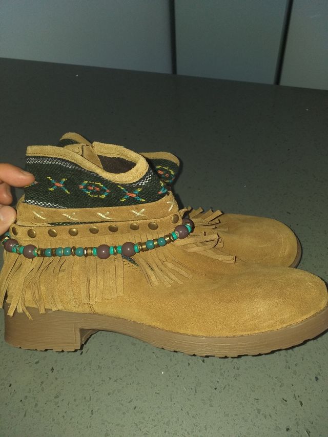 vendo botas de mujer número 36 nueva con etiqueta