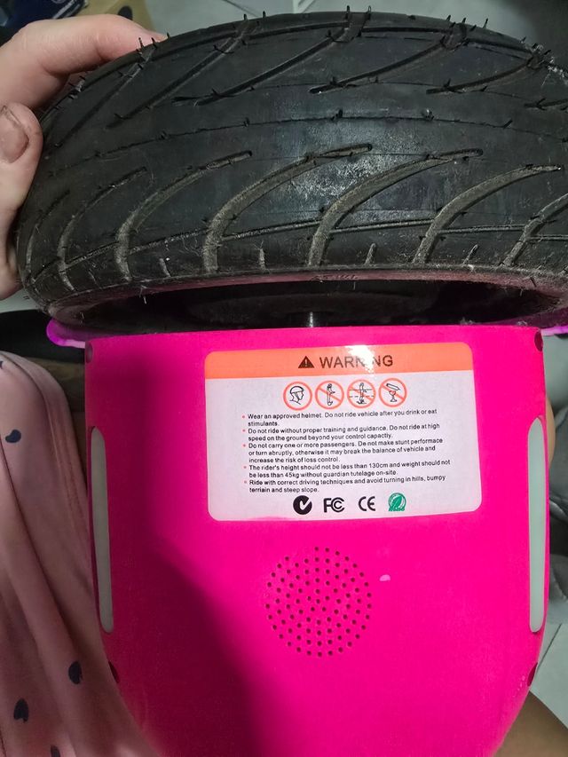 vendo  patinete hoverboard 10 pulgadas nuevo