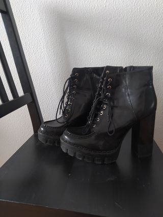 Botas charol Zara 41