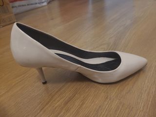 Zapato Zara basic nude