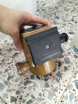 Bomba de presión de agua