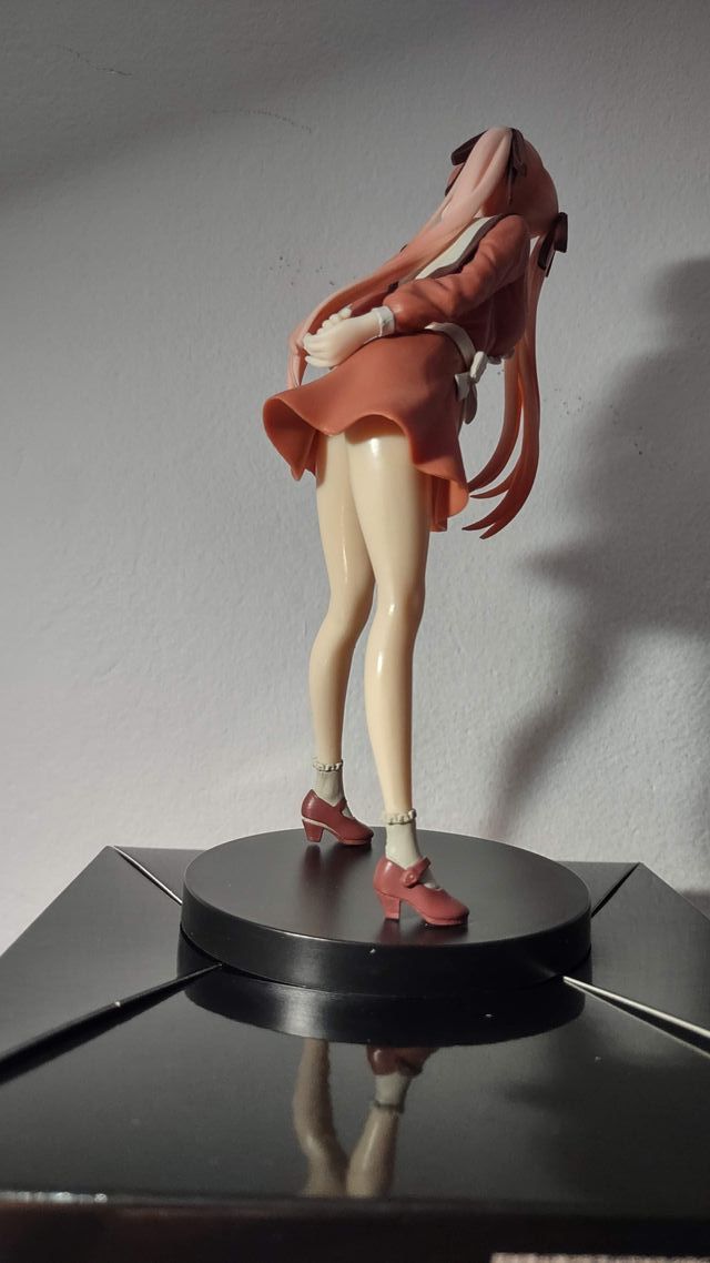 A Couple of Cuckoo: Erika Amano Kyunties Figure