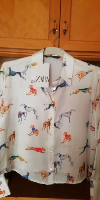 Camisa satinada. Ligera y fresquita. 