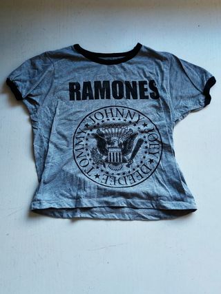 DIEZ PRENDAS segunda mano para niña de 10-14 años.