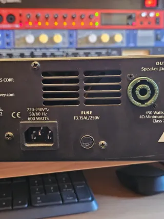 Amplificador de Bajo Peavey Tour Series 450