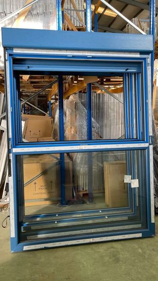 Ventana oscilobatiente 1000x1150 Roble (Persiana)