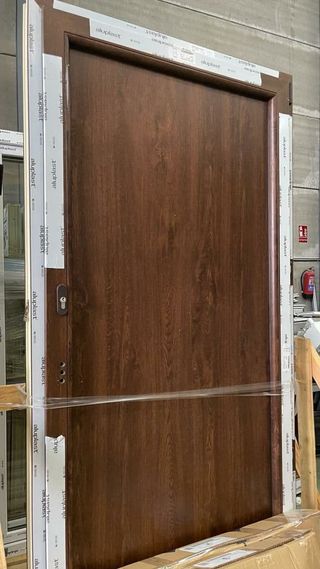 Ventana oscilobatiente 1000x1150 Roble (Persiana)