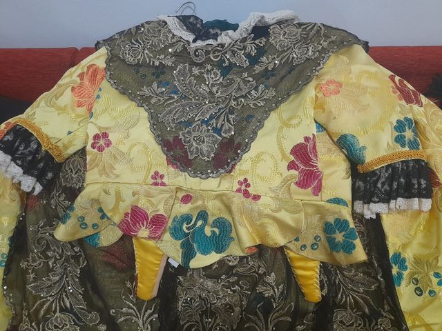 traje fallera del siglo...