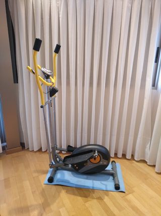 Precio súper rebajado por mudanza. Elíptica