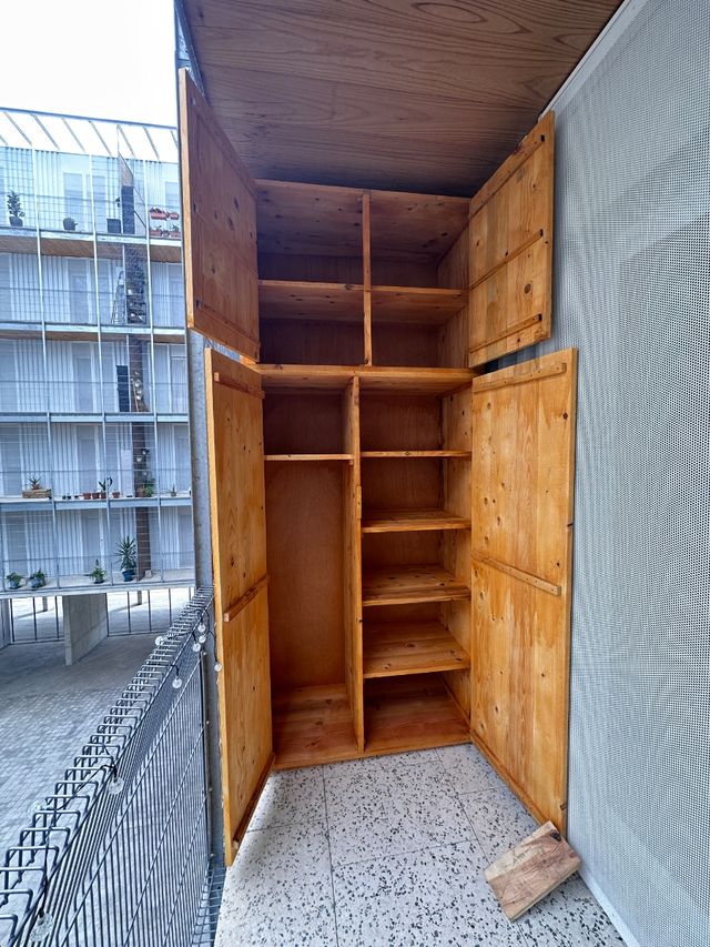 armarios en pino natural