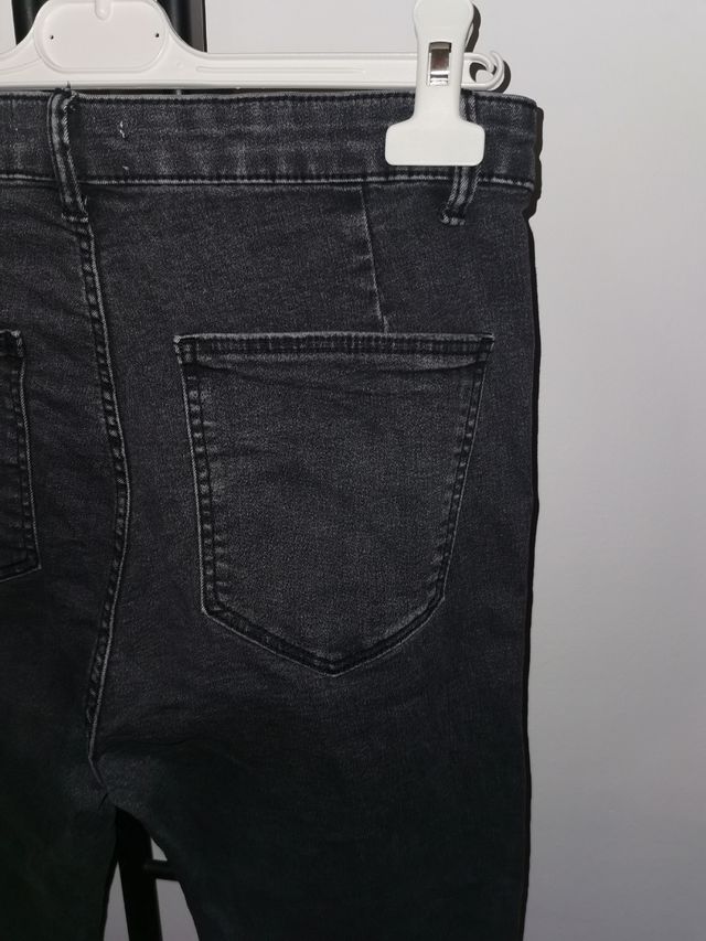 Zara jeans donna colore nero tg 42 eu ottimo