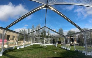 carpa de 6x12 en alquiler techo transparente