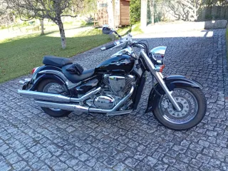 Suzuki c800