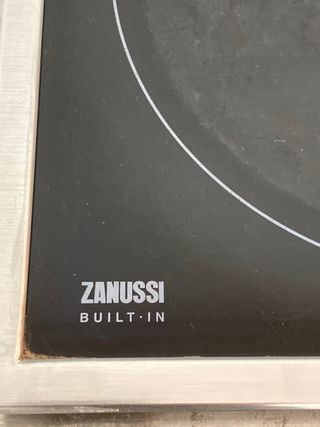 Cocina horno y vitrocerámica. Placa. Encimera