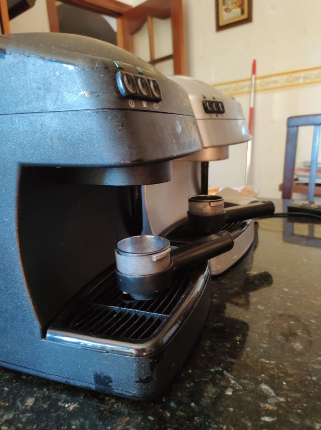 SAECO VIA VENETO PARTE INFERIORE CALDAIA INNESTO PORTAFILTRO 222920306