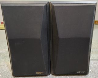 Pareja de altavoces BOSE StudioCraft 200 ST negros