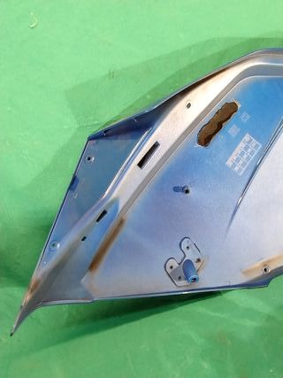 PANEL LATERAL DERECHO DE BMW K 1200 S