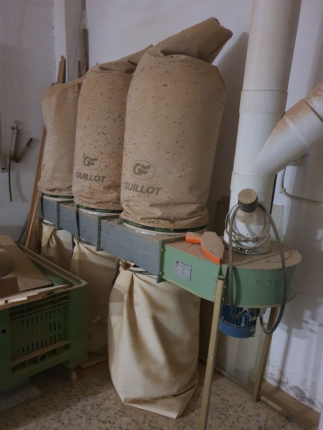 Maquinaria de Carpintería - Ambas 1000 y a 380 v