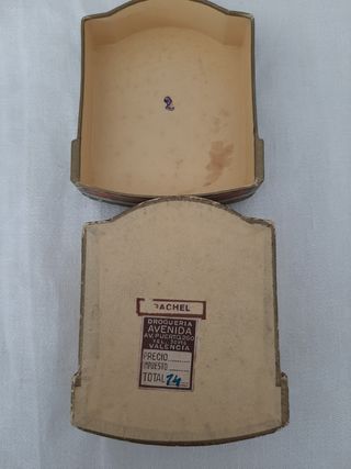 Antigua polvera francesa