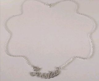 Colgante de nombre de plata