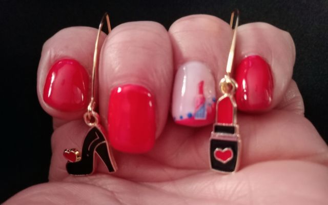 1 pares de pendientes originales y diferentes