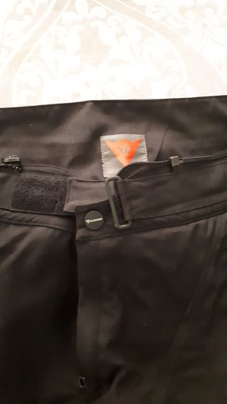 cazadora y pantalón moto