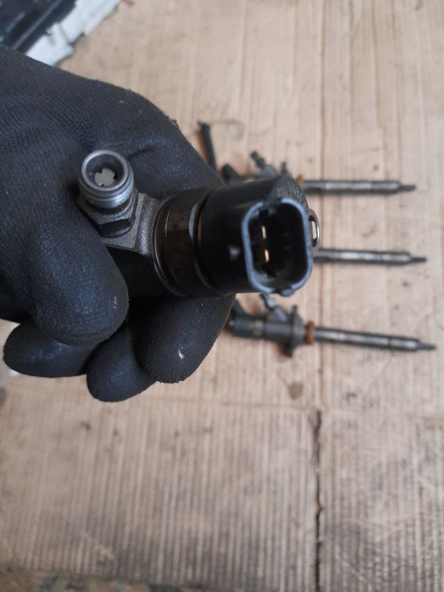 Inyectores Citroën C4  I 1.6 HDi