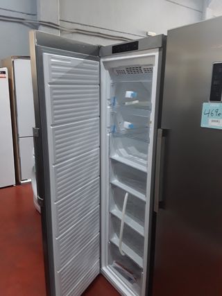 Congeladores verticales outlet, rebajados,