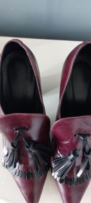 Zapato tacón burdeos