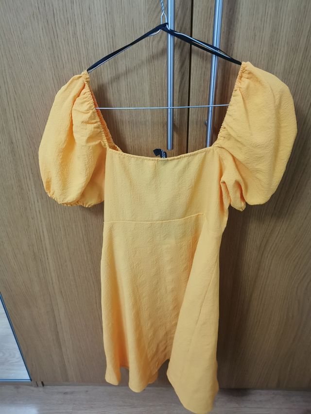 Vestido amarillo skater H&M