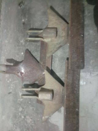 3 paia , scarpe a cortelli per aratro