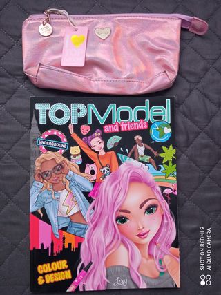 astuccio e libro Top Model