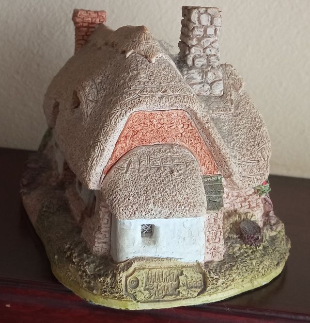 miniatura hecha a mano.