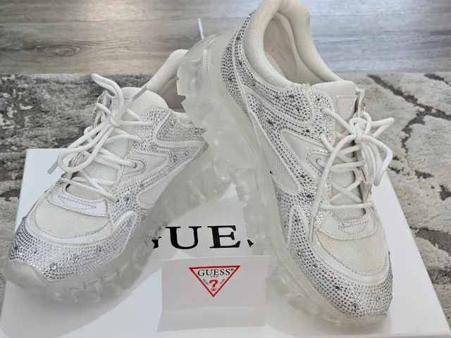 zapatillas GUESS nuevas