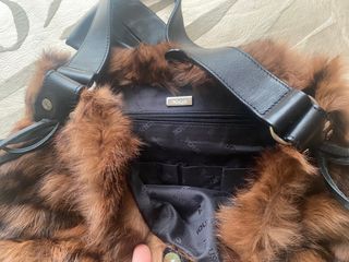 Bolso pelo marrón de Tous 