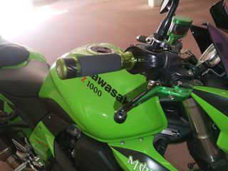 Kawasaki z1000